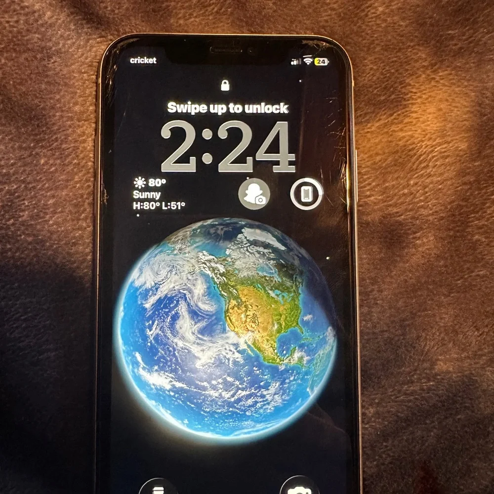 Apple iPhone 11 - White